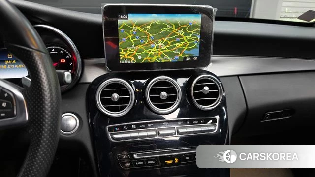 Mercedes-Benz C-Class W205 2018 Черный из Кореи, фото 4