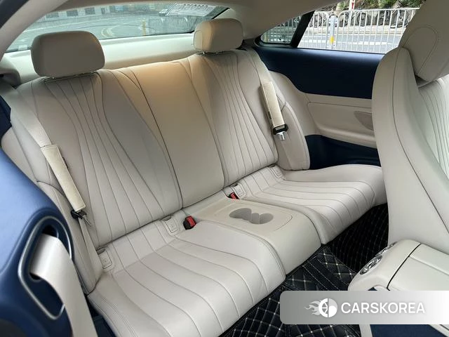 Mercedes-Benz E-Class 2022 Коричневый из Китая, фото 4