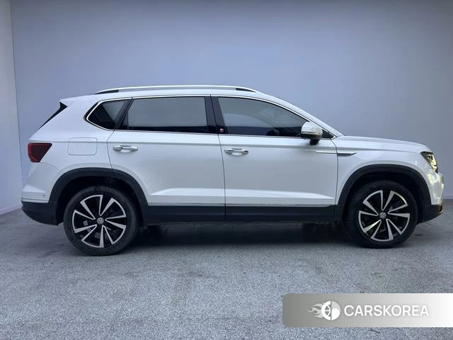 Volkswagen Tharu 2020 Белый из Китая, фото 4