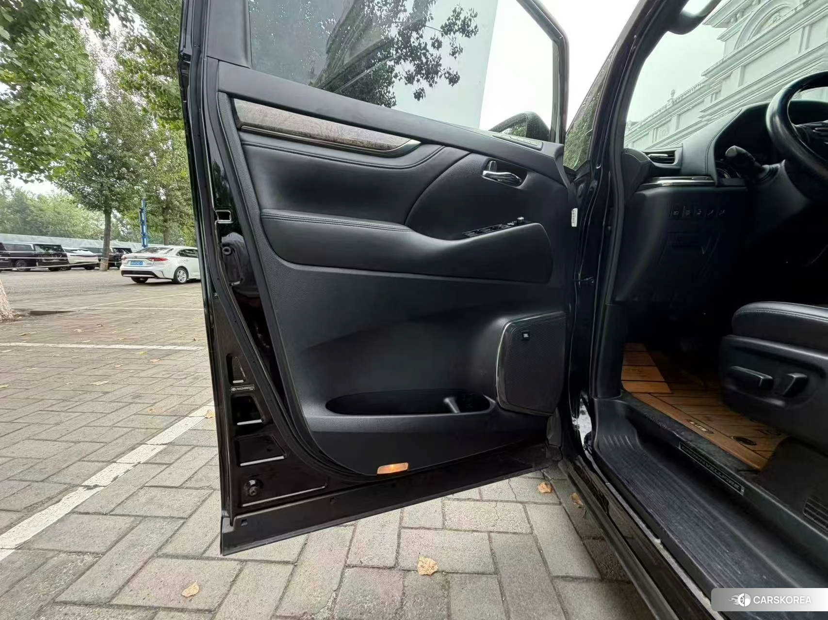 Toyota Vellfire 2021 Черный из Китая, фото 4