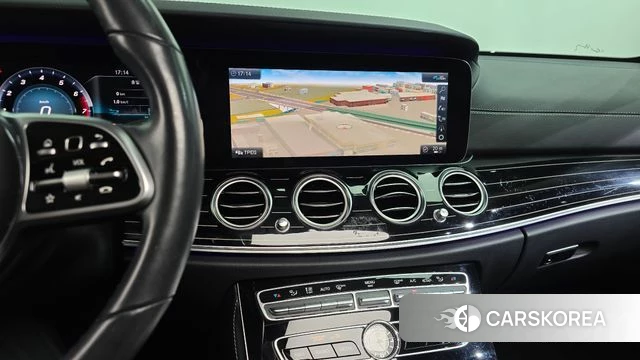 Mercedes-Benz E-Class W213 2020 Белый из Кореи, фото 4