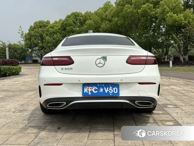 Mercedes-Benz E-Class 2021 Белый из Китая, фото 4