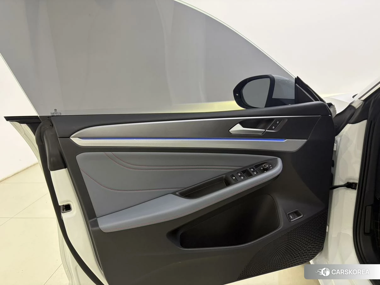 Volkswagen Lamando 2023 Белый из Китая, фото 4