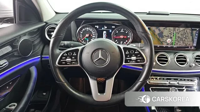 Mercedes-Benz E-Class W213 2019 Серебристо-серый из Кореи, фото 4