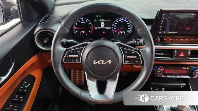 Kia The New K3 2nd generation 2023 Черный из Кореи, фото 4