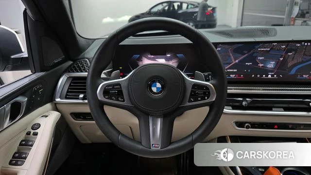 BMW X7 (G07) 2025 Белый из Кореи, фото 4