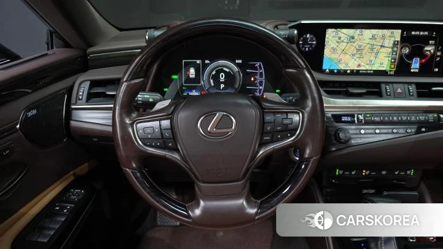 Lexus ES300h 7th generation 2019 Серебристо-серый из Кореи, фото 4