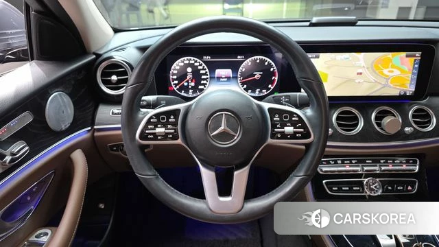 Mercedes-Benz E-Class W213 2018 Серый из Кореи, фото 4