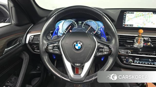 BMW 5 Series (G30) 2018 Черный из Кореи, фото 4
