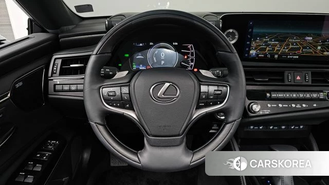 Lexus ES300h 7th generation 2026 Черный из Кореи, фото 4