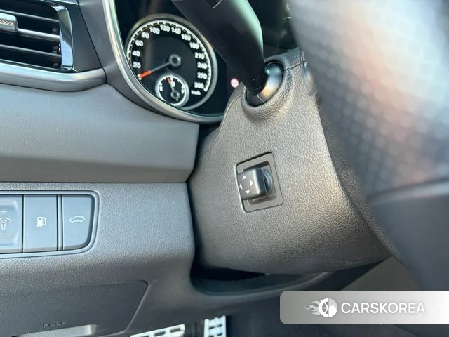 Genesis The New G70 2023 Серебристо-серый из Кореи, фото 4