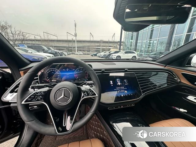 Mercedes-Benz E-Class 2025 Черный из Китая, фото 4