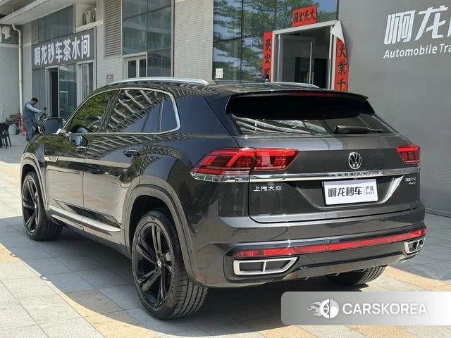 Volkswagen Teramont 2023 Темно-серый из Китая, фото 4