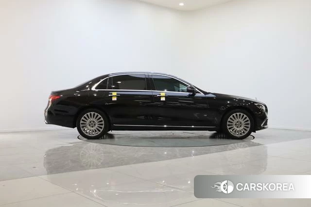 Mercedes-Benz E-Class 2022 Черный из Китая, фото 4