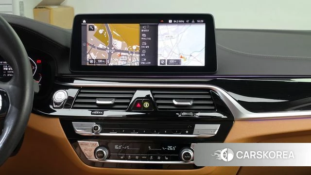 BMW 5 Series (G30) 2022 Черный из Кореи, фото 4