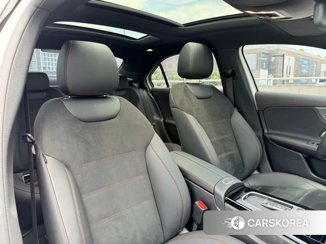 Mercedes-Benz A-Class 2025 Белый из Китая, фото 4