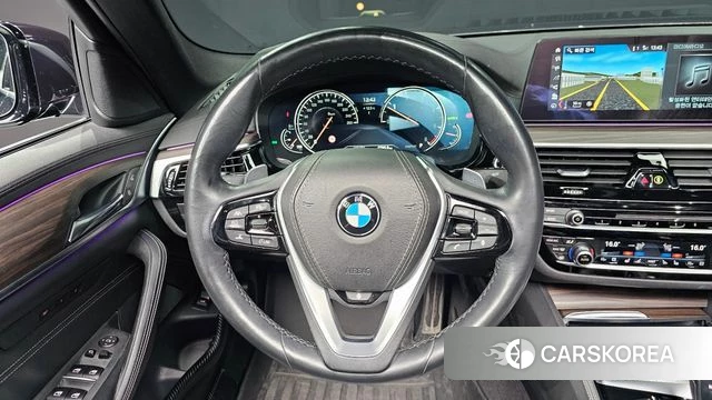 BMW 5 Series (G30) 2018 Черный из Кореи, фото 4