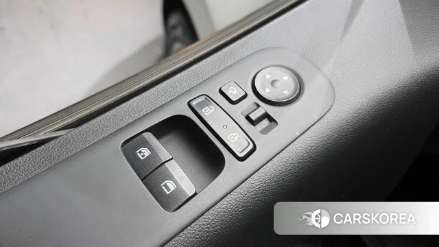 Hyundai Staria 2022 Белый из Кореи, фото 4
