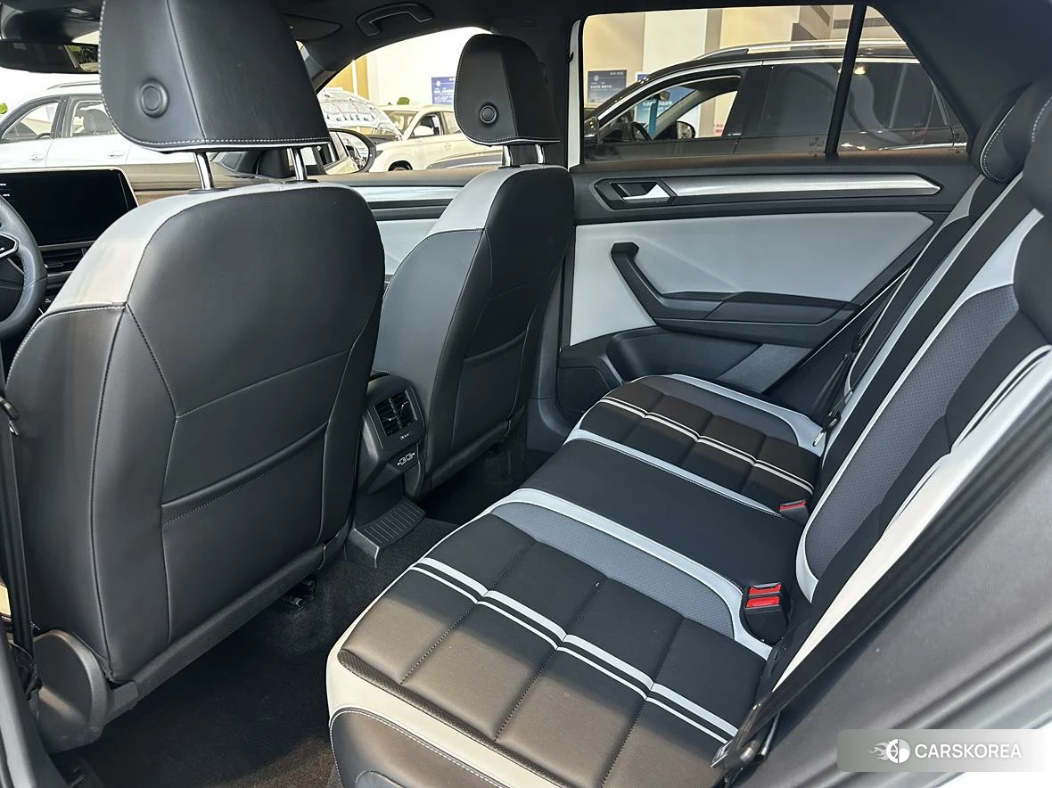 Volkswagen T-Roc 2024 Белый из Китая, фото 4