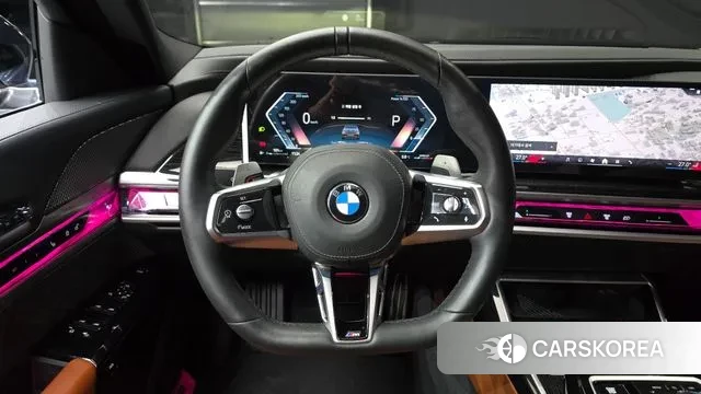 BMW 7 Series (G70) 2025 Серебристо-серый из Кореи, фото 4