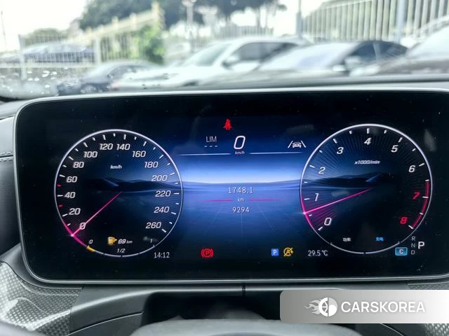 Mercedes-Benz C-class 2025 Зеленый из Китая, фото 4