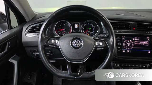 Volkswagen Tiguan second Generation 2020 Черный из Кореи, фото 5