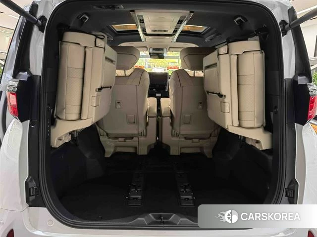 Toyota Alphard 2025 Белый из Китая, фото 4
