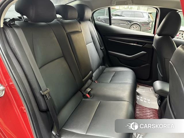 Mazda 3 2021 Красный из Китая, фото 4