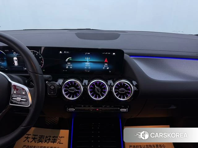 Mercedes-Benz GLA 2022 Белый из Китая, фото 4