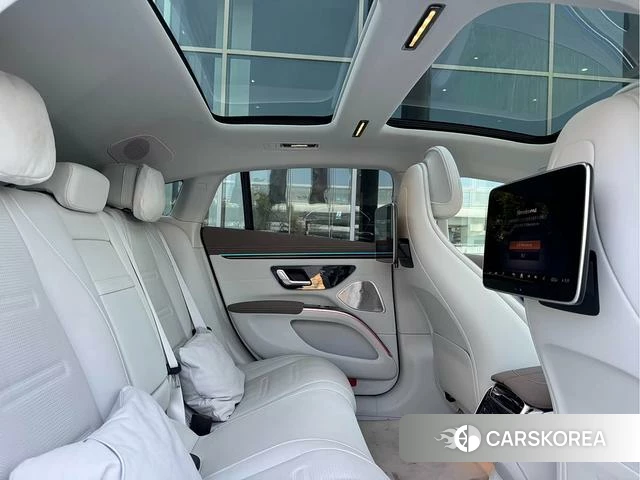 Mercedes-Benz AMG EQS 2026 Белый из Китая, фото 4