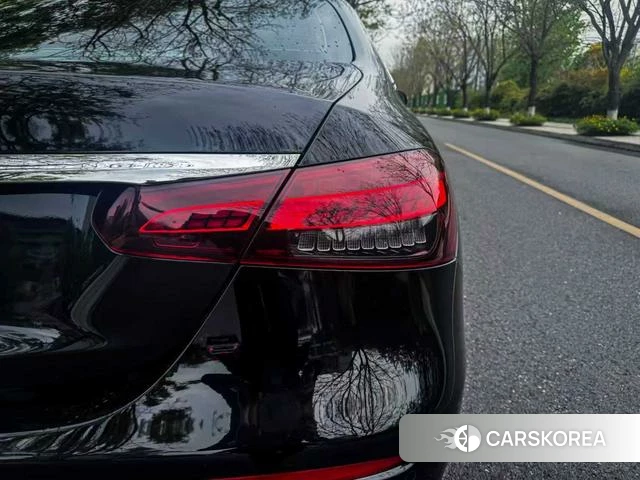 Mercedes-Benz E-Class 2023 Черный из Китая, фото 4