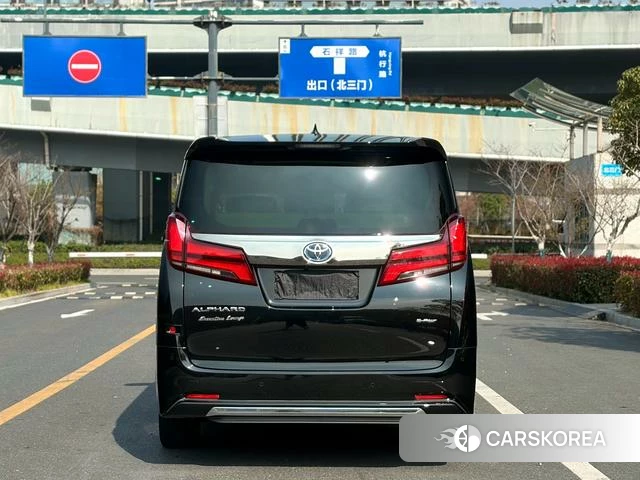 Toyota Alphard 2022 Черный из Китая, фото 4