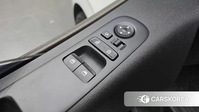 Hyundai Staria 2022 Белый из Кореи, фото 4