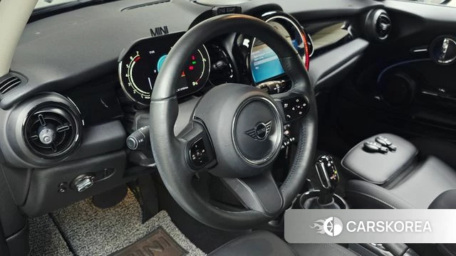 Mini Cooper 2023 Черный из Кореи, фото 4