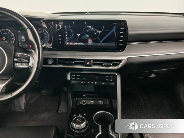 Kia K5 3rd generation 2023 Черный из Кореи, фото 4