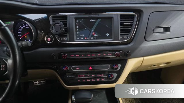 Kia The New Carnival 2018 Белый из Кореи, фото 4
