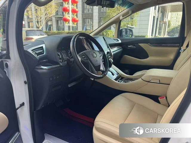 Toyota Alphard 2023 Белый из Китая, фото 4