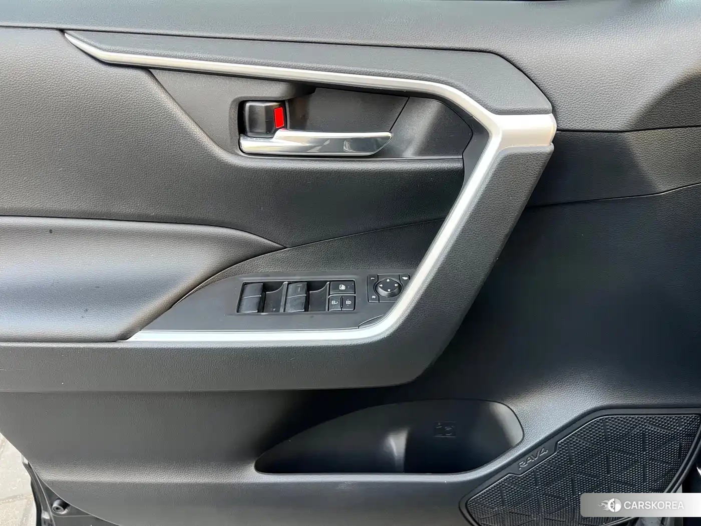 Toyota RAV4 2022 Черный из Китая, фото 4