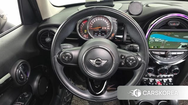 Mini Cooper 2018 Жемчужный цвет из Кореи, фото 4