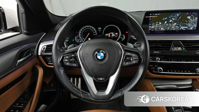 BMW 5 Series (G30) 2018 Белый из Кореи, фото 4
