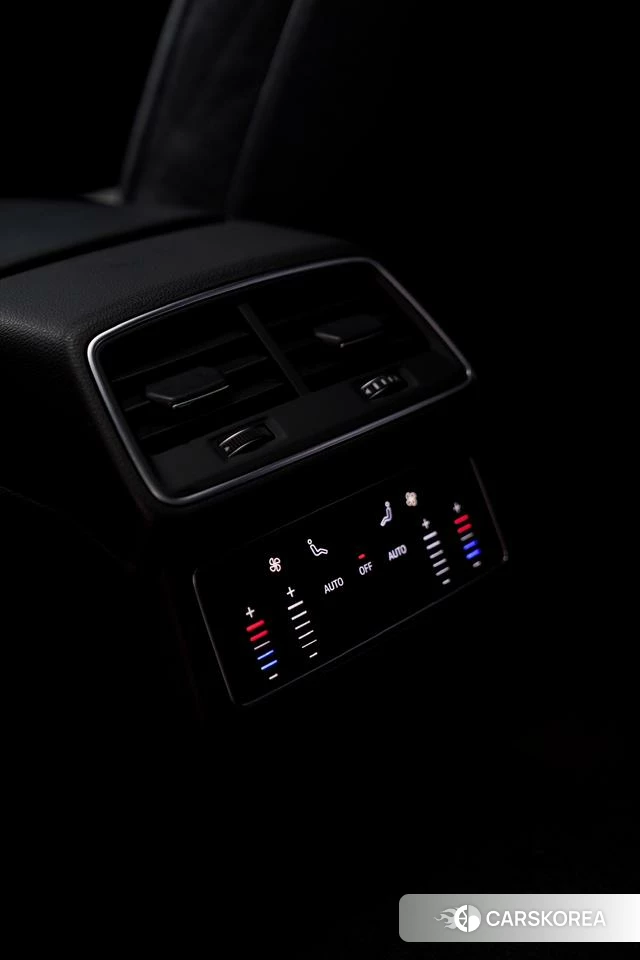 Audi A6L 2021 Черный из Китая, фото 4