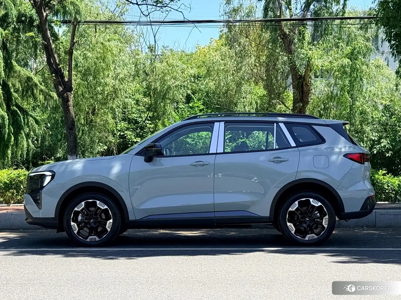 Ford Equator 2026 Silver/gray из Китая, фото 4