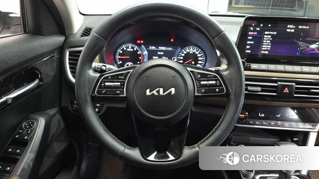 Kia Seltos 2021 Белый из Кореи, фото 4