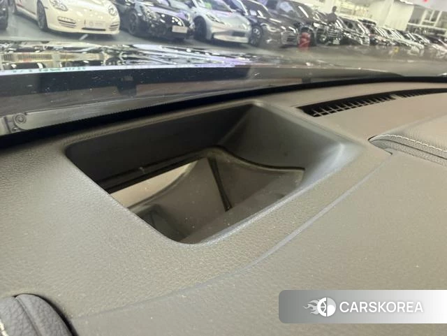 Toyota Crown 2023 Черный из Китая, фото 4