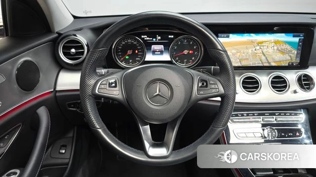 Mercedes-Benz E-Class W213 2018 Белый из Кореи, фото 4