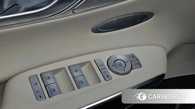 Genesis GV70 2023 Белый из Кореи, фото 4