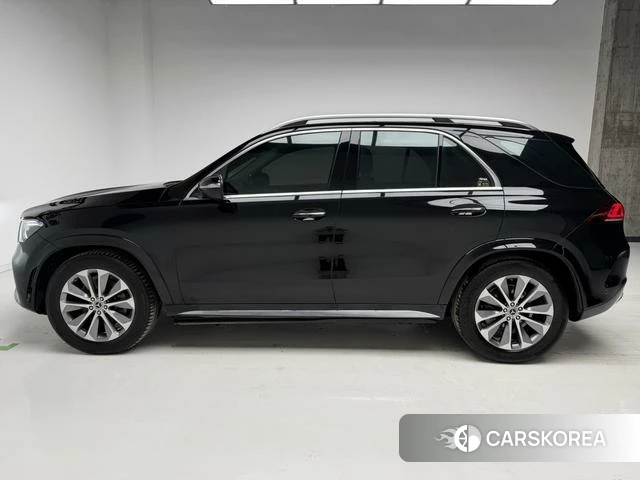 Mercedes-Benz GLE 2021 Черный из Китая, фото 4