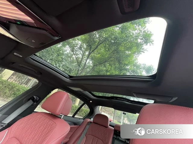 BMW 5 series 2021 Черный из Китая, фото 4