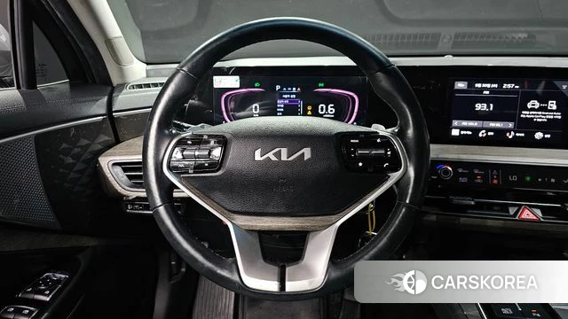 Kia K8 2024 Серебристо-серый из Кореи, фото 5