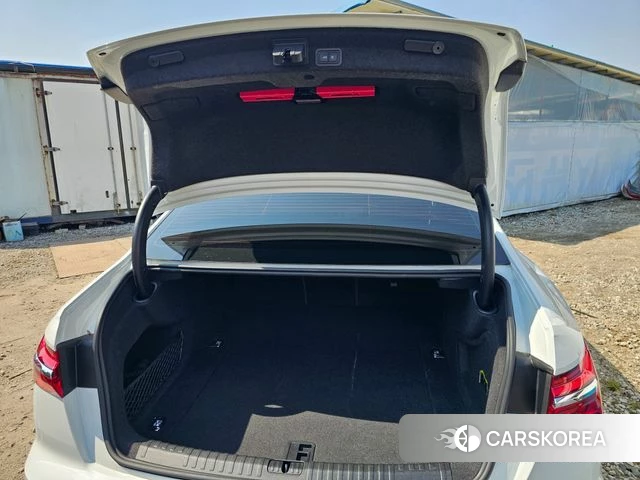 Audi A6 (C8) 2020 Белый из Кореи, фото 4